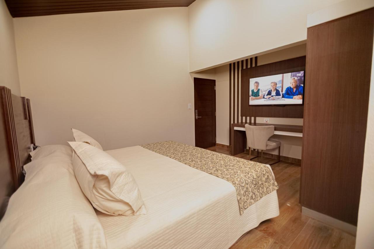 Hotel Sirari By Regina Santa Cruz de La Sierra Buitenkant foto