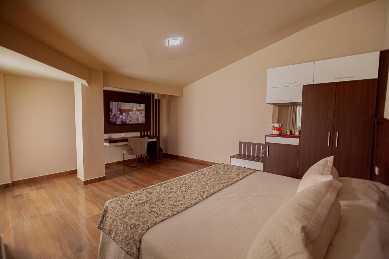 Hotel Sirari By Regina Santa Cruz de La Sierra Buitenkant foto